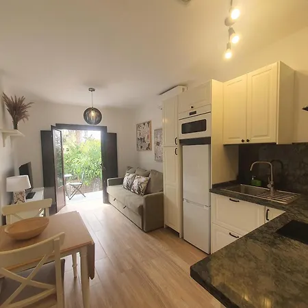 Blue Lizard Διαμέρισμα *